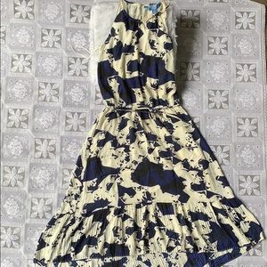 Women’s dress
